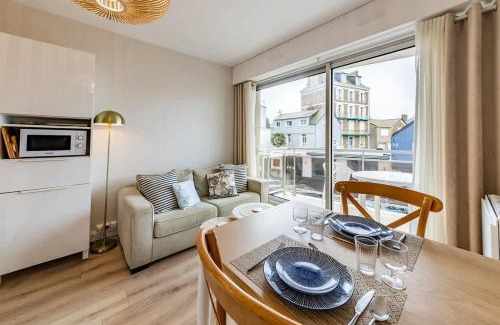 Parame Apartment | Le Rochebonne - Vue mer - Cosy et rénové - Plage