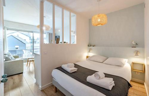 Parame Apartment | Le Rochebonne - Vue mer - Cosy et rénové - Plage