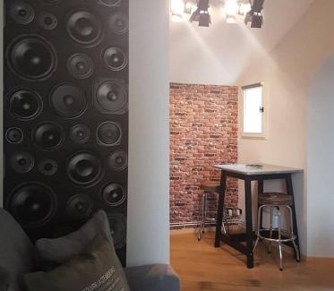 Honfleur Apartment | Le Rock Studio