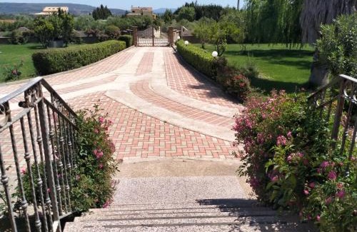 Olmedo Apartment | Le Rose