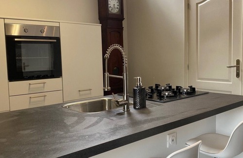 Degagnac Apartment | LE ROSSIGNOL Modern stylish apartment with air conditioning, private terrace and swimming pool