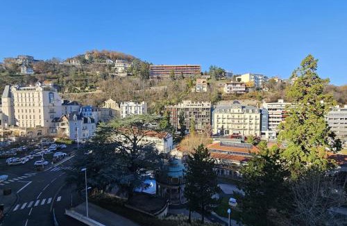 Royat Apartment | Le Royat Palace #Therme#Confort