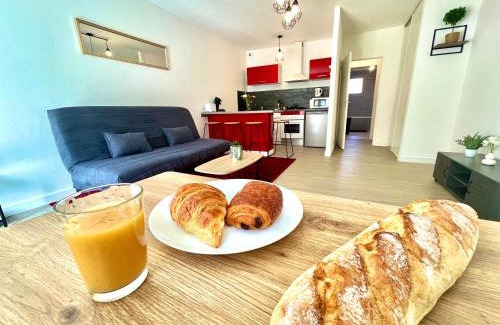 Lacroix-Falgarde Apartment | " Le Rubis " Terrasse - Wifi - Entrée Autonome
