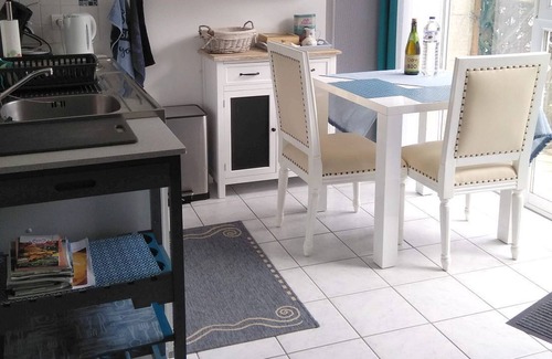 Hengoat Apartment | Le Rumain - Studio / Apartment 32 sqm - quiet location - near the sea