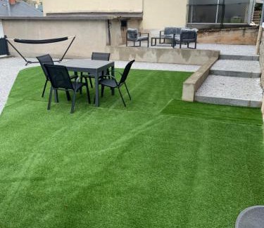 Rodez Apartment | Le Ruthénois T2 avec terrasse, classé meublé de tourisme