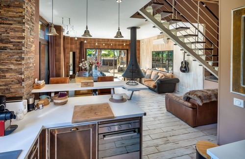 Carsac-Aillac House | Le Séchoir - Luxury air-conditioned gîte with private pool & jacuzzi