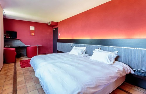 Sauveterre-de-Rouergue Hotel | Le Sénéchal