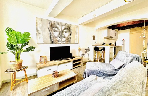 Salon-de-Provence Apartment | LE Saharastudio Atypique Bohéme