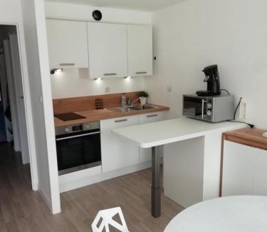 Le Touquet-Paris-Plage Apartment | Le Saint Amand, studio cabine, agréable terrasse sud
