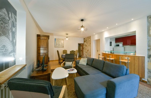 Bourges Apartment | Le Saint Etienne - Appt en plein coeur de Bourges