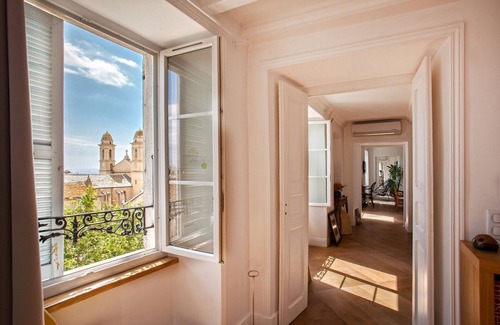 Bastia Apartment | Le Saint-Jean, beautiful apartment in the center of Bastia with sea view