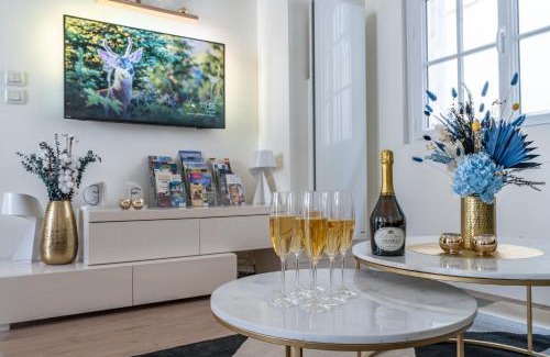 Tours City Centre Apartment | Le Saint-Martin - PrestiPlace Collection