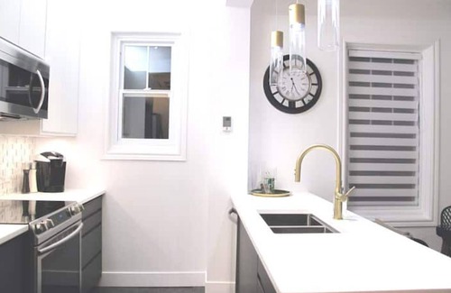 Mauricie Apartment | Le Sainte-Julie Downtown Loft & Parking