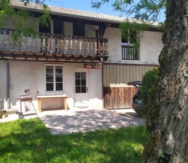 Chazey-sur-Ain House | le saloon