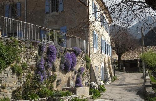 Menee Bed & Breakfast | Le Sareymond