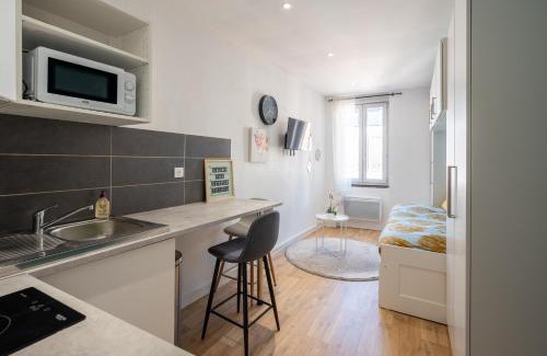 Saint - Michel Apartment | Le "Savane" - Palais de Justice - A 3 min du métro et tramway