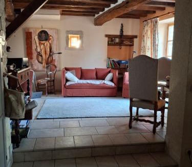 Metz-le-Comte Bed & Breakfast | Le Sept-Maison du XVII ème siècle