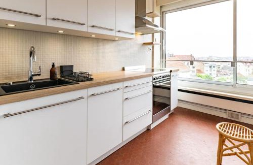 Dijon Apartment | Le Skyline appartement lumineux , vue imprenable, calme , PK
