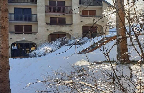 Saint-Leger-les-Melezes Apartment | Le Snow - 300m des pistes de ski