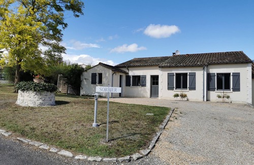 Chalais House | Le Sorbier - Villa Charmant Avec Piscine Privé