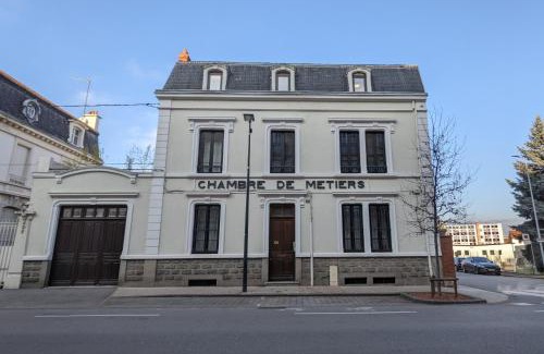 Roanne Apartment | Le Soyeux - 100m de la Gare & parking privé