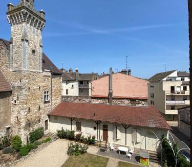 Chalon-sur-Saone Apartment | Le Splendid by Paka