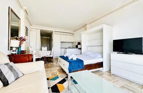 Cannes City Centre Apartment | Le Splendide - studio croisette - vue mer