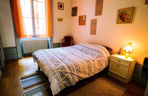 Besancon Old Town Apartment | Le St Amour Élégant 2 chambres *Wifi/Super Centre*