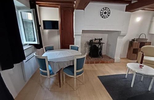 Pont-Audemer Apartment | Le studio Aristide