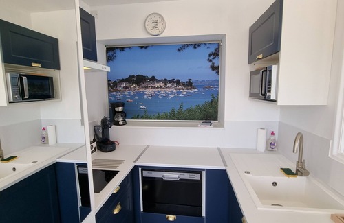 Locquirec Apartment | Le Studio de l'escale - 100 m from the beach
