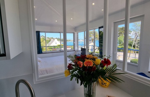 Locquirec Apartment | Le Studio de l'escale - 100 m from the beach