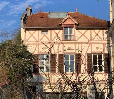 Giverny Apartment | Le studio du botaniste