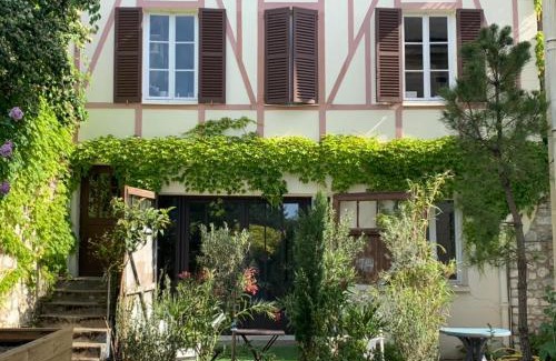 Giverny Apartment | Le studio du botaniste