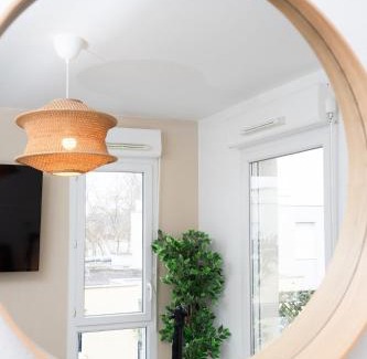 La Demi - Lune Apartment | Le studio urbain - Parking