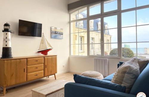 Trouville-sur-Mer Apartment | Le Sunset - Vue Mer - Accès plage privé