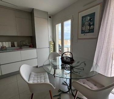 Antibes Old Town Apartment | Le Syracuse