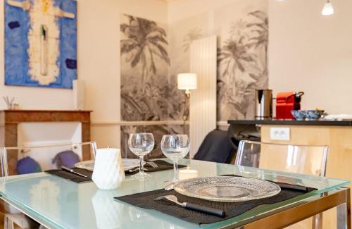 Talensac-Pont Morand Apartment | Le Talensac by Cocoonr