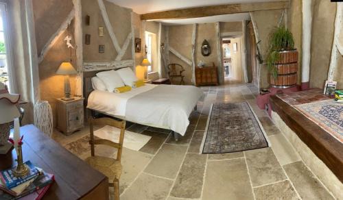 Lectoure Apartment | Le tarin des aulnes - Grand gîte Nénuphar