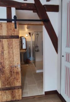 Saint-Martin-sur-Ocre Apartment | le temps d'aime