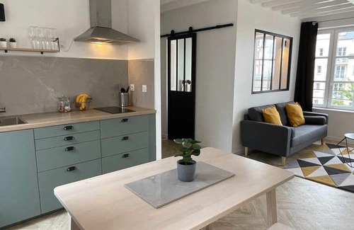Honfleur Apartment | le temps de vivre - city center - closed garage