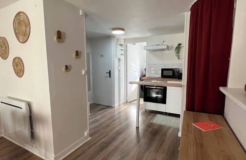 Cherbourg-en-Cotentin Apartment | Le Terracotta - Joli Duplex Centre-ville