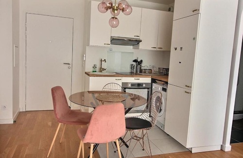 Suresnes Apartment | Le Toît du Montvalerien Suresnes