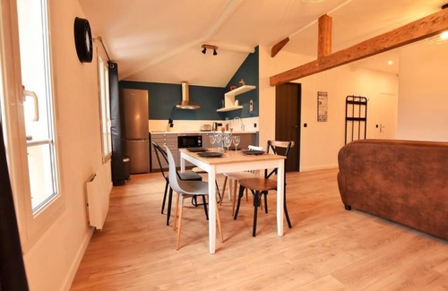 Auvers-sur-Oise Apartment | LE TOIT D'AUVERS - 2nd floor
