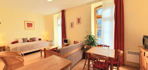 Aulus-les-Bains Apartment | Le TORRENT ENCHANTÉ