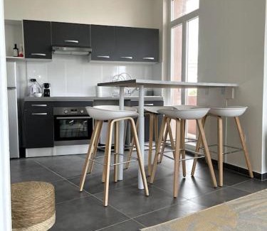 Saint-Lazare Apartment | Le triomphe logement central, 8 pax 3 chambres