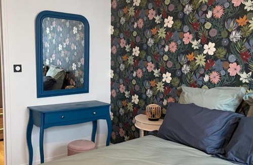 Cherbourg-en-Cotentin Apartment | Le Trois Fleurs