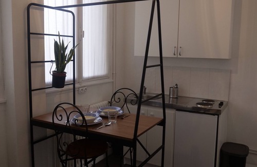 Autun Apartment | Le Trop Parfait - un Gîte Urbain Pour Deux Personnes en Plein Centre Ville