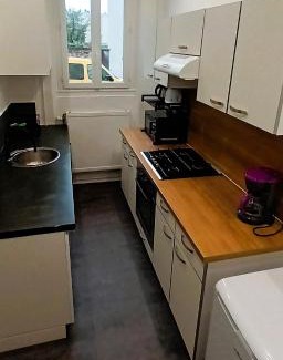 Tours Apartment | Le Turenne, T2 cozy et calme, wifi, tv, stationnement aisé