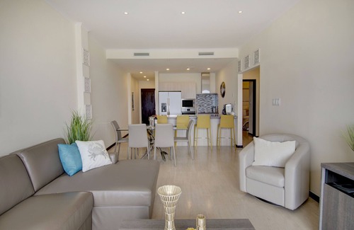 Oranjestad-West Condo | Le Vent - SEABREEZE - BeachSide Resort Eagle Beach
