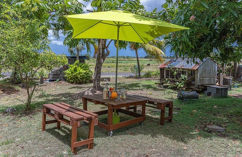 Petit-Canal Apartment | Le Verger de Charles - jardin arboré - Petit Canal Guadeloupe